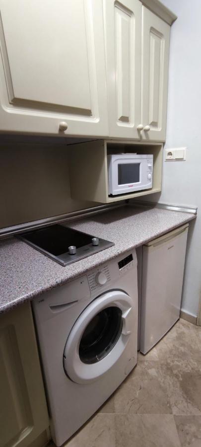 Apartamentos Serrallo, Parking Gratuito Y Cocina, Alhambra Y Playa Grenada Zewnętrze zdjęcie